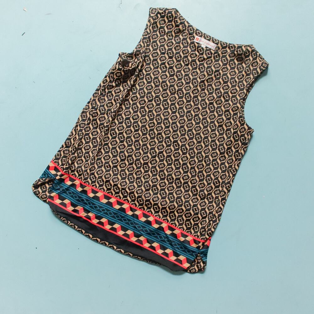 Jude Connally Stacey Black Brown Sleeveless Graphic Print Blouse Size Large
